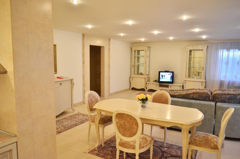 Apartment Astoriya 维捷布斯克 外观 照片